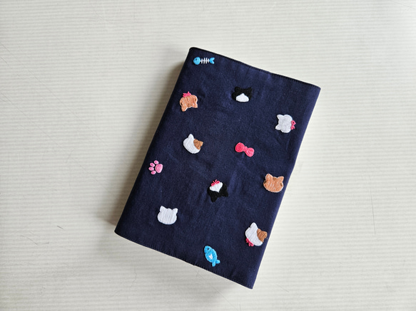 招き猫 文庫本サイズ ブックカバー ハンドメイド 招き猫 文庫本サイズ ブックカバー ハンドメイド