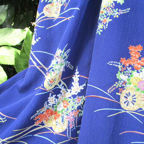 和の布創作服> 小紋の着物地から作ったギャザーワンピース 絹 和の布創作服> 小紋の着物地から作ったギャザーワンピース 絹