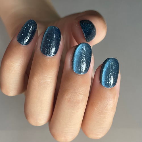 在庫限り】まるで宇宙のような深い青 Galaxyマグネットネイルチップ