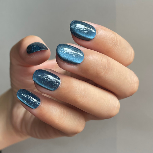 在庫限り】まるで宇宙のような深い青 Galaxyマグネットネイルチップ