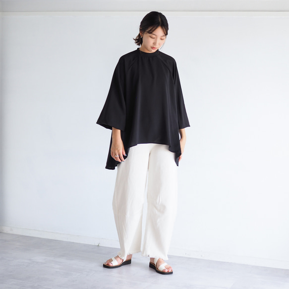 「オールシーズンOK」ラグランスリーブブラウス ブラック(長袖シャツ) 3枚目の画像