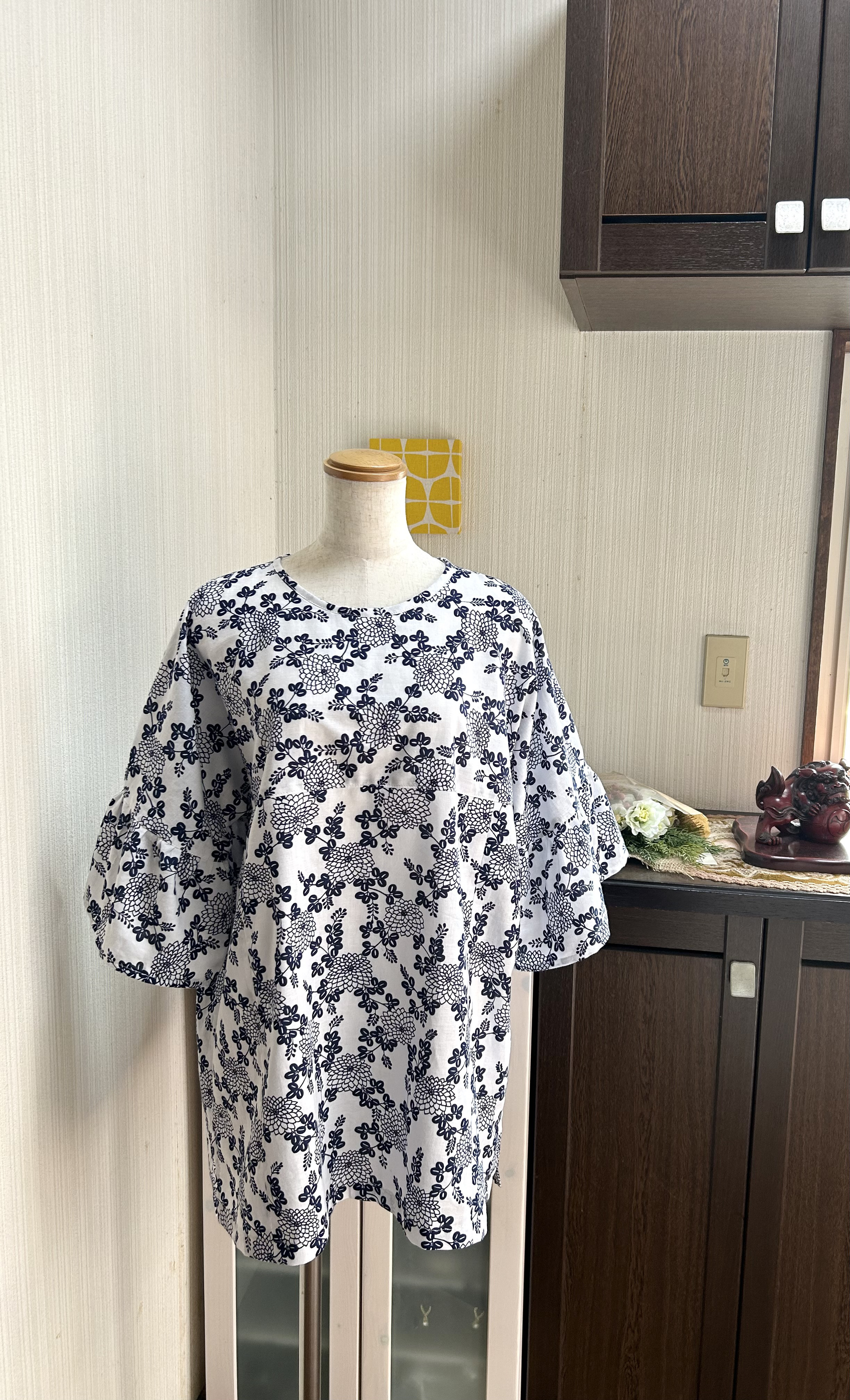売り切れ 在庫なし 浴衣 反物 チュニック 白に紺 花柄 フレア袖