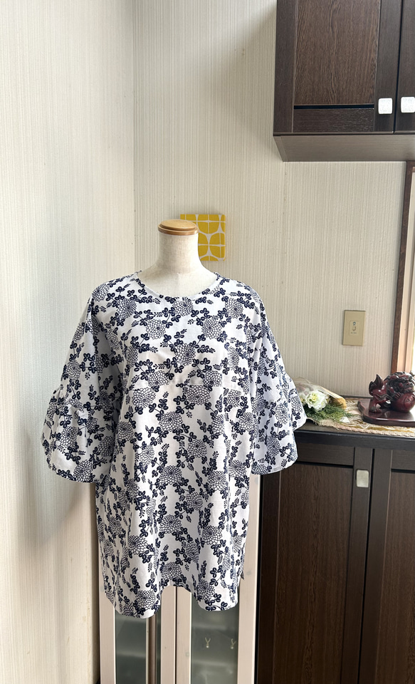 売り切れ 在庫なし 浴衣 反物 チュニック 白に紺 花柄 フレア袖