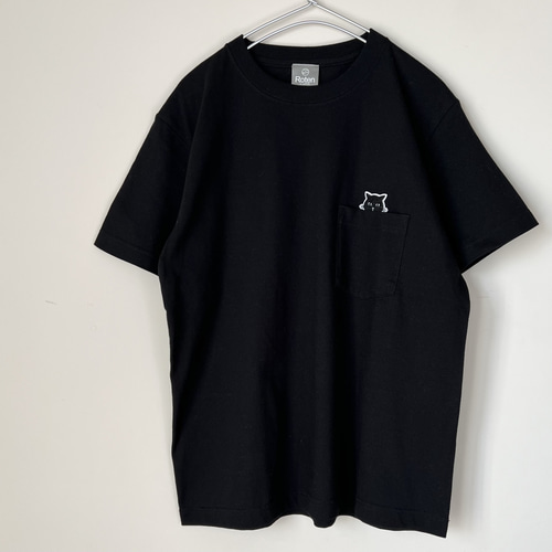 大人かわいいTシャツ 刺繍ワッペン黒猫のポケットTシャツ 黒