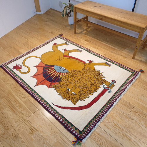 夏季限定特価】ペルシャ ライオンギャッベ 140x105cm 夏季限定特価】ペルシャ ライオンギャッベ 140x105cm