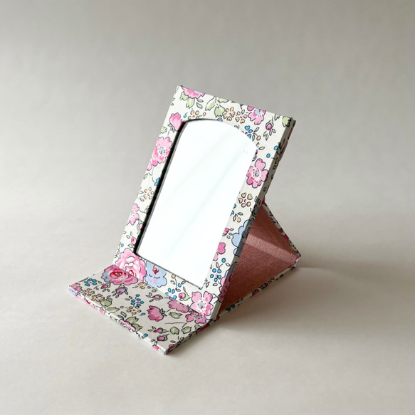 ハンドメイド【てくまくまやこん♡コンパクトミラー】リバティ♡セン