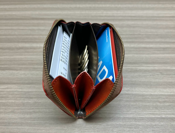 ラウンド型　コンパクトウォレット　本革　インディゴ 2枚目の画像