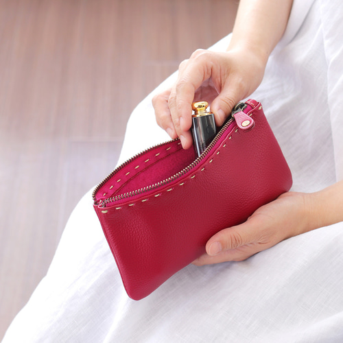 在庫限り》旅行に! 選べる5カラー 本革レザーフラットポーチ dinsor