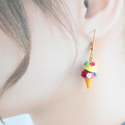 プリンセスのアイス 3種類のセット（ ピアス/イヤリング/金具無し