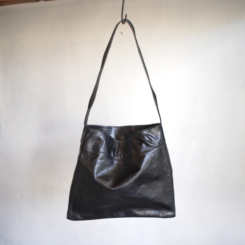 レザーワンハンドルバッグ (黒) ショルダーバッグ ハンドバッグ 牛革