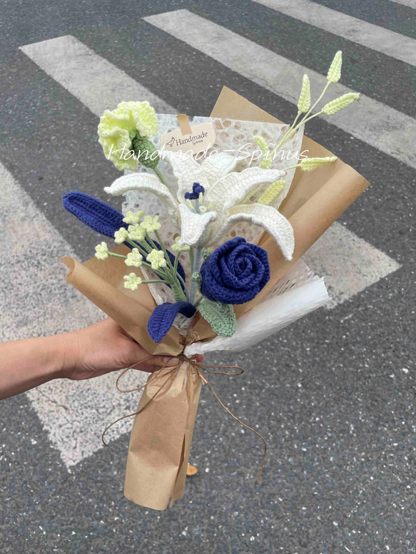 ハンドメイド ラリマーと薔薇をワイヤーで編んだ時計 ハンドメイド ラリマーと薔薇をワイヤーで編んだ時計 - メルカリ