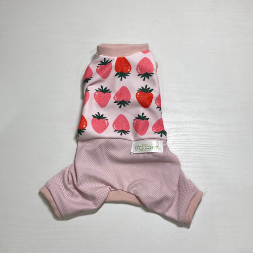 犬服ハンドメイド♡いちご柄立体バラ♡ロンパース 犬服ハンドメイド♡いちご柄立体バラ♡ロンパース