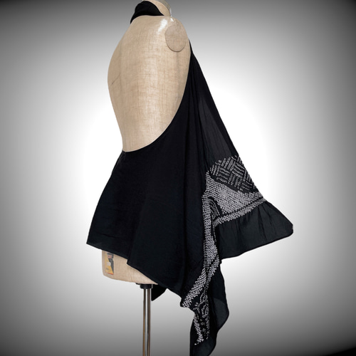 総絞り着物リメイクセットアップ 刺繍　ワイドパンツ　チュニック ブラック 総絞り着物リメイクセットアップ 刺繍 ワイドパンツ チュニック