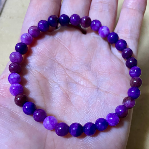 スギライト6mm玉ブレスレット世界三大ヒーリングストーン腕周り約16cm