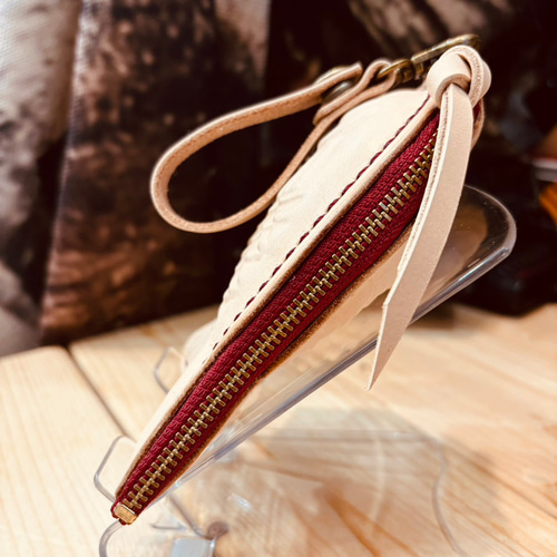 レザーたい焼きポーチ ストラップ付♪ 財布 小銭入れ 小物入れ ヌメ革