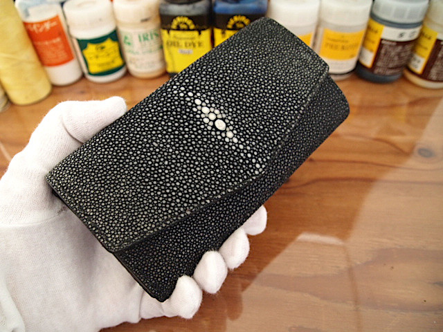 【受注製作】スティングレイの吟すりで作る2つ折り長財布