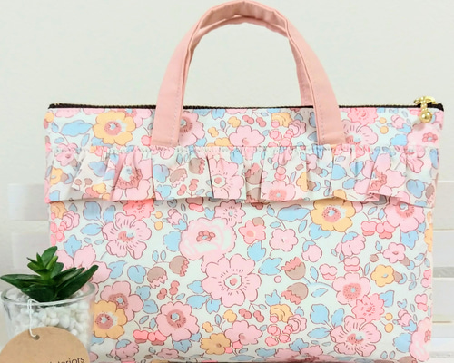 ☆新作☆輸入リバティ生地使用☆送料無料【バッグ ポーチ