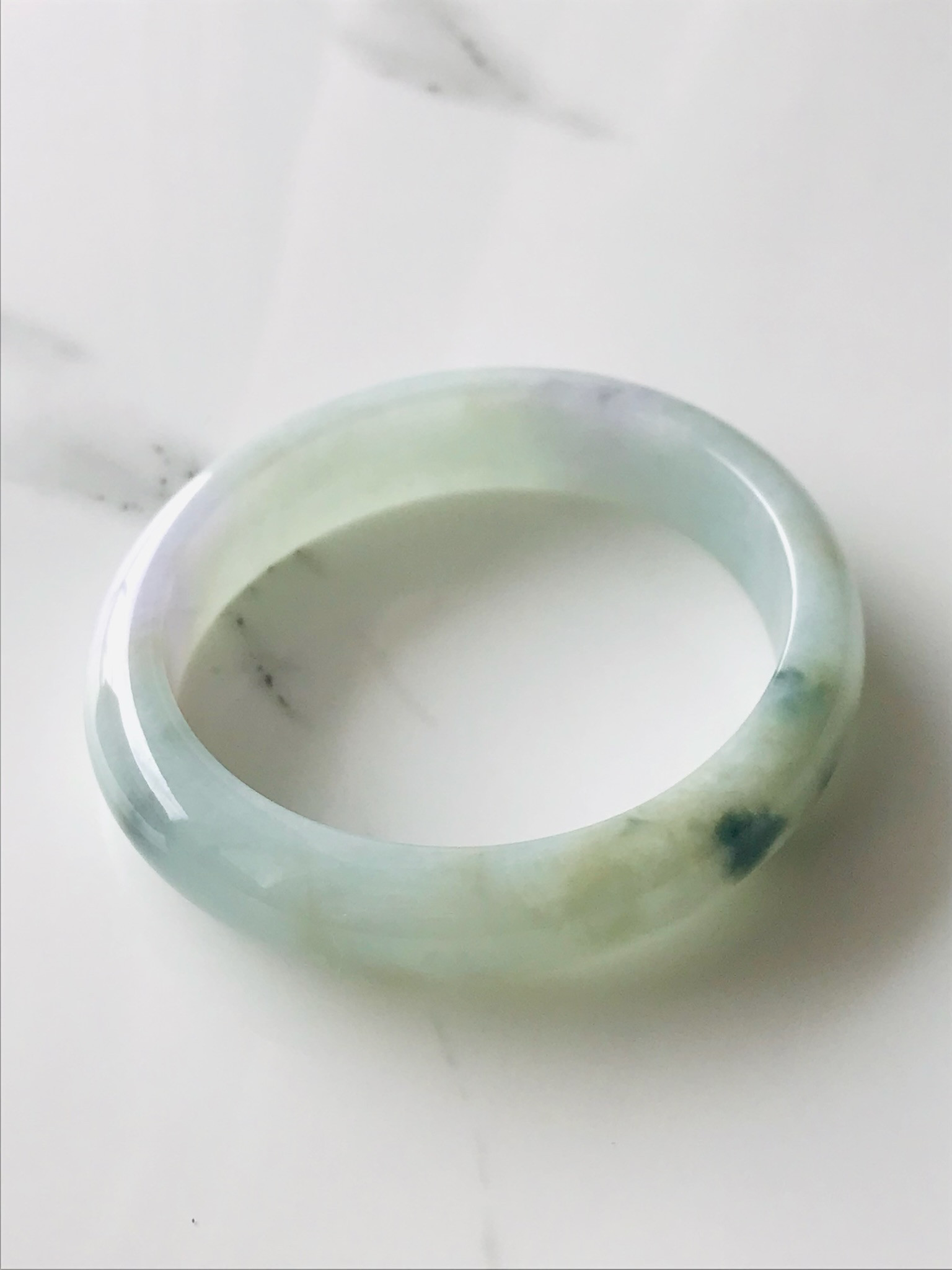 【B1510-0120】ジェイド　翡翠　ヒスイ　バングル　一点もの　ミャンマー産　ラベンダー　55.3×49.4mm