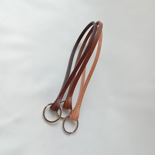 長い革ひもキーホルダー ステッチ ヌメ革 キーホルダー TORI WORKS