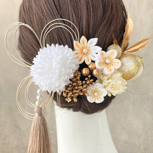 成人式・卒業式】白×ゴールド つまみ細工の髪飾り｜振袖・袴・和装・色