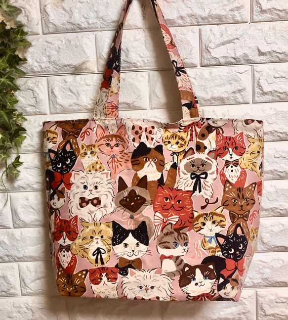 ❤おねだりネコさん柄でビッグトートバッグ作成致します❤️ トート 