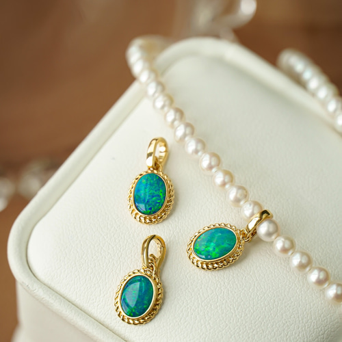 大阪万博　オパールペンダントトップ 万博購入 ネパールのオパール ペンダントトップ(※チェーンは付いており