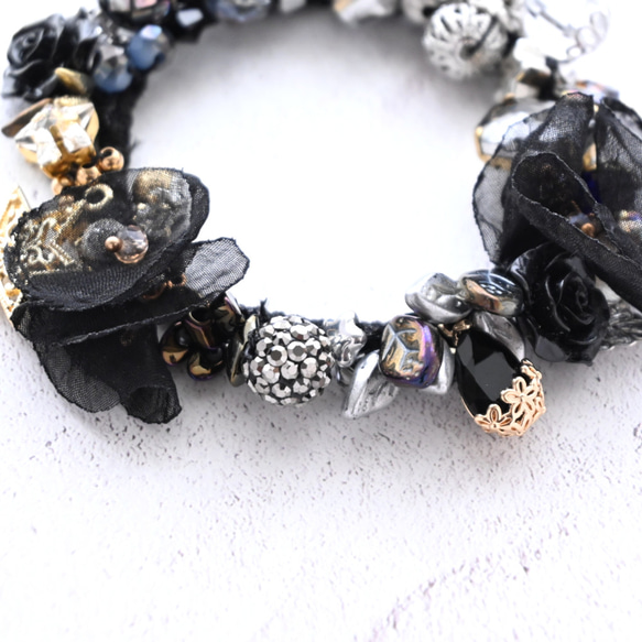超早割クリスマス✨ブラック ローズ×シフォン シュシュ＊ブレスレット 7枚目の画像