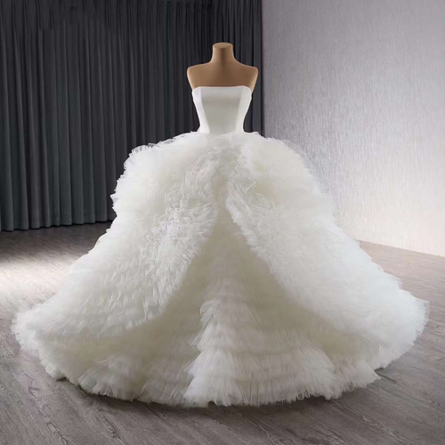 本当に豪華!素敵なウエディングドレス☆挙式にも結婚式にもお 本当に豪華!素敵なウエディングドレス☆挙式にも結婚式にもお