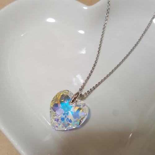 スワロフスキーパーツ使用 大粒1.8cm! ハートネックレス - クリスタル
