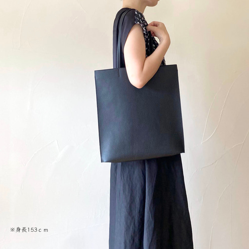 【驚きの値段】 トートバッグ ほぼフラットな本革トートバッグ／Ａ４・角２封筒対応【受注製作】 27bag（ニジュウナナバッグ） 17992852  通販｜Creema(クリーマ) トートバッグ
