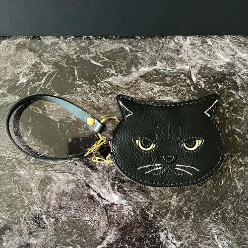 黒猫シリーズ 猫好きが作ったイカ耳猫の小銭入れ 黒猫オコ顔D