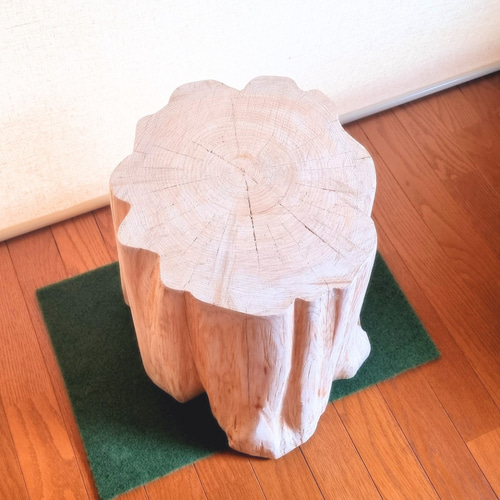 末広がり 切株スツール・無塗装ナチュラル・オーガニック・ワイド