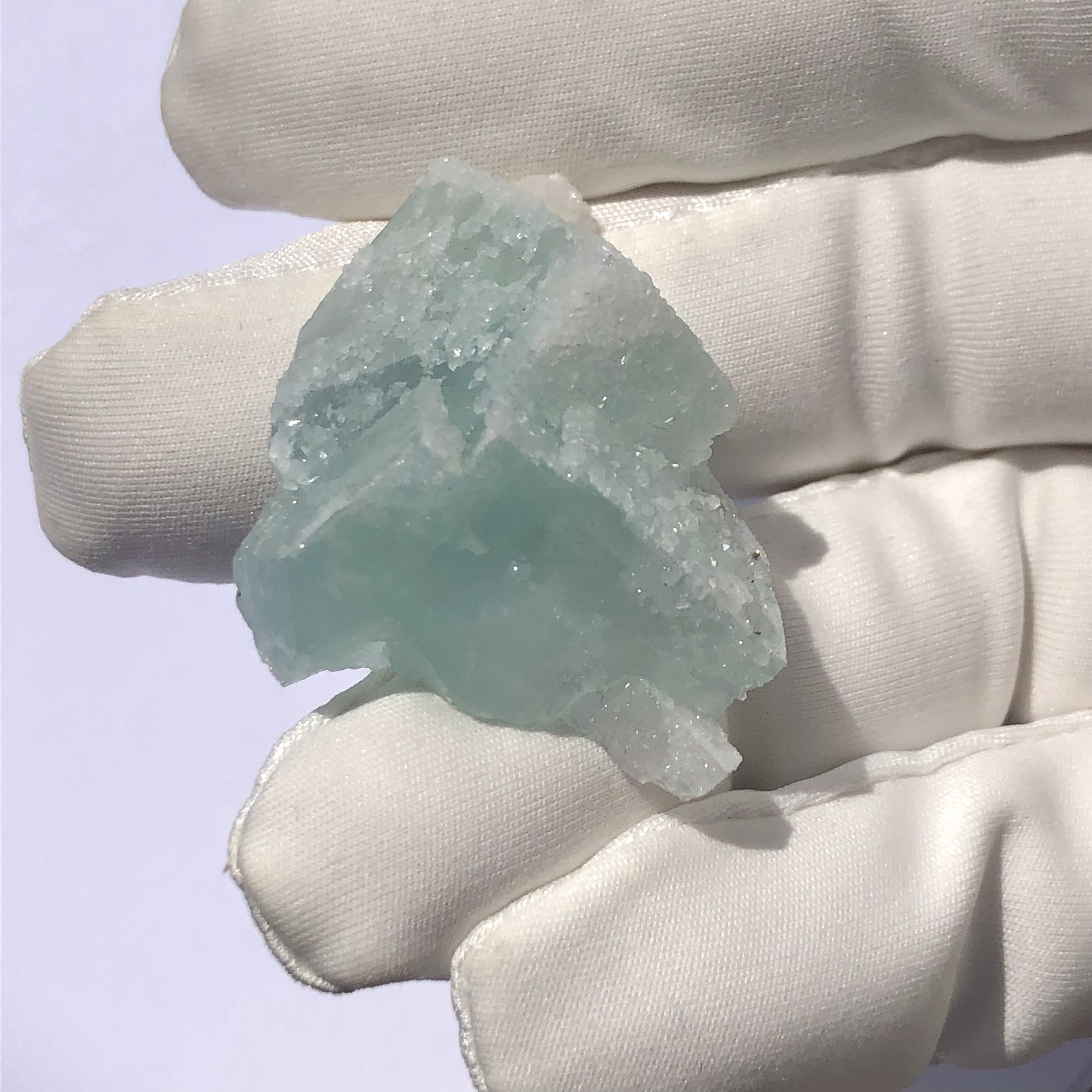 中国湖南省ヤオガンシャン産フローライト 【一点物】 原石 鉱物 天然石 (No.1613) 10,875円