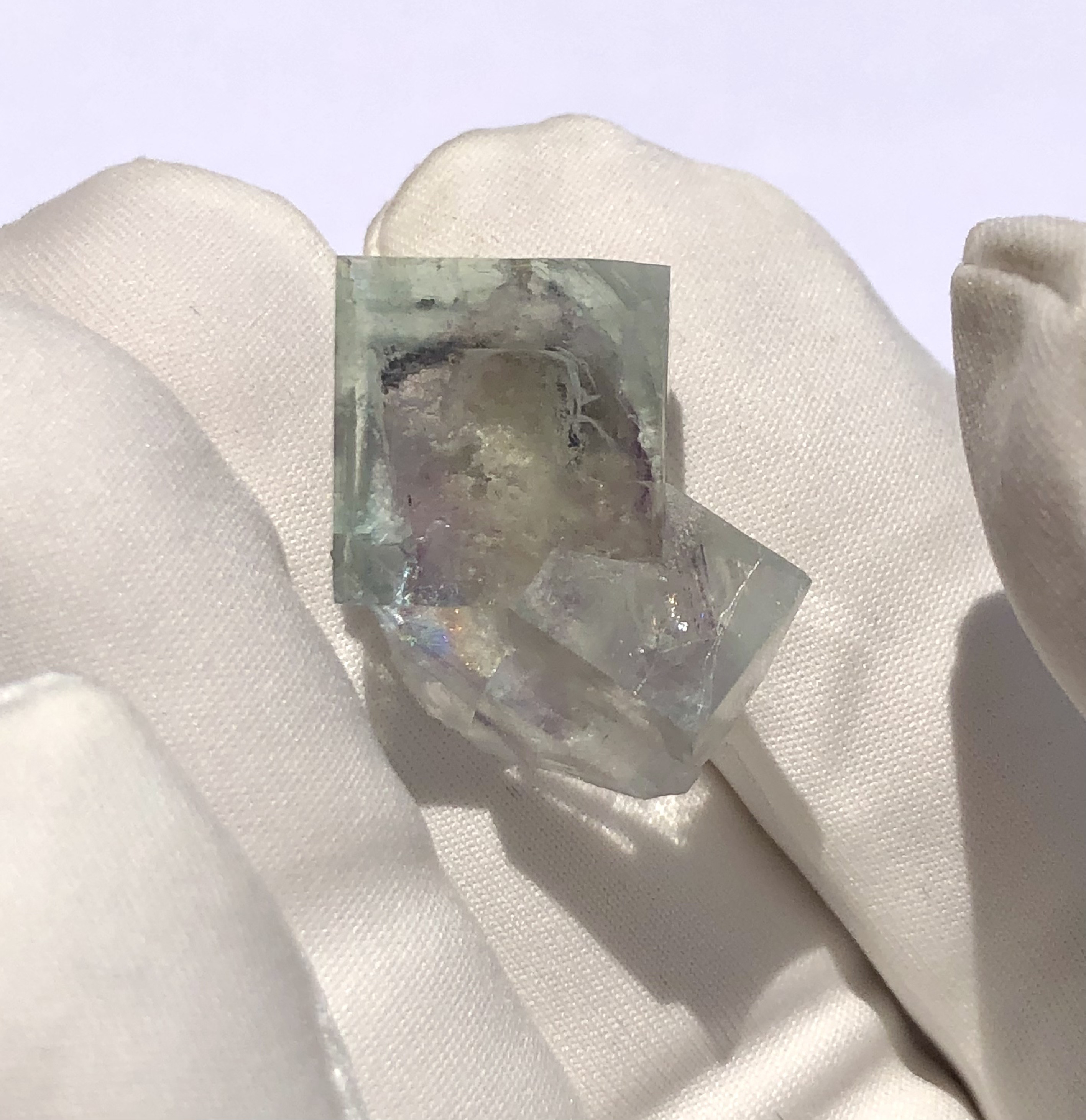 内モンゴル産フローライト 【一点物】 原石 鉱物 天然石 (No.1614)