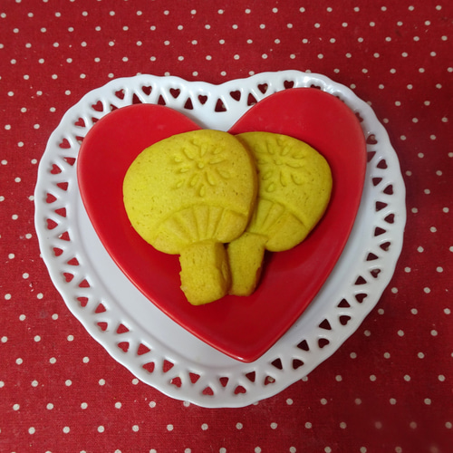 涼風四角い貼り箱に夏を感じる形のクッキー8種類詰め合わせ