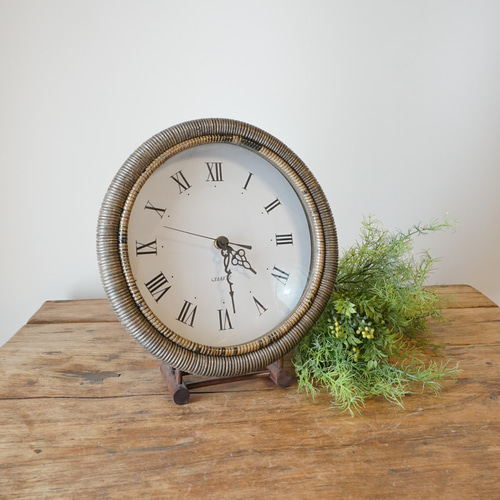 ラタン ウォールクロック（壁掛け時計）【丸型・ガラス風防あり