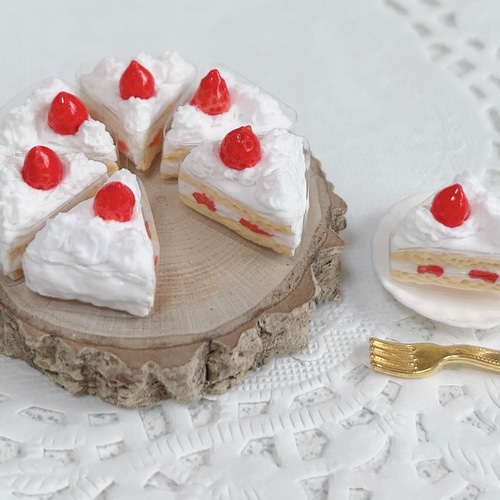 きゃらです　ミニチュア　スイーツ　ケーキ　ハンドメイド ミニチュアハンドメイド ミニチュアフード ミニチュアスイーツ