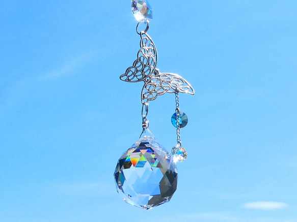 SWAROVSKI - スワロフスキー 蝶々とお花のサンキャッチャー♡ サンキャッチャー」のアイデア 10 件 | サンキャッチャー