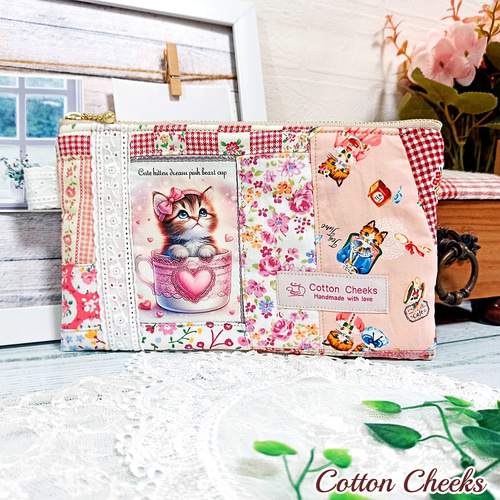 ☆彡SALE☆彡 にゃんことお花♡ フリーパッチワーク ふんわりフラット  