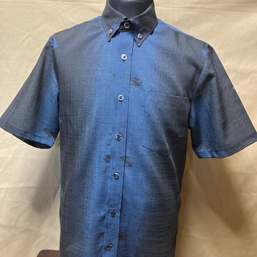 手作りのポリエステル反物メンズかりゆしウェアLサイズ紺の縞柄 和柄