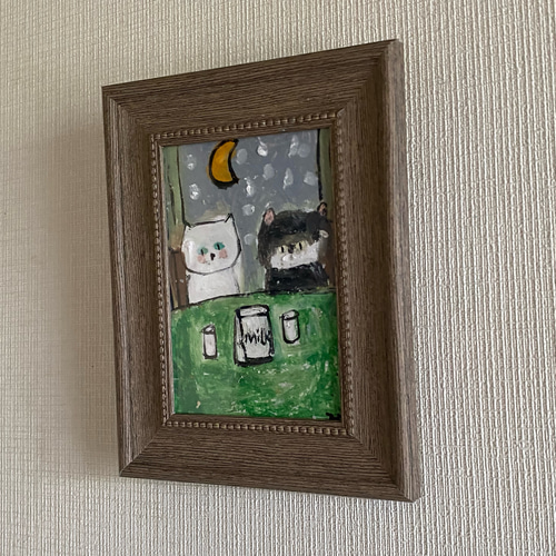 絵画。原画【可愛い猫ちゃんとワンちゃん】 絵画。原画手描き【かわいい猫ちゃんが魚を持ち上げている