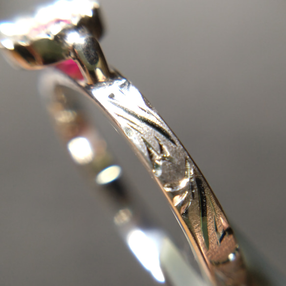 ルビー　天然石　誕生石　７月　リング　一点物　金属アレルギー対応　ハート 　唐草　シルバー９２５ 5枚目の画像