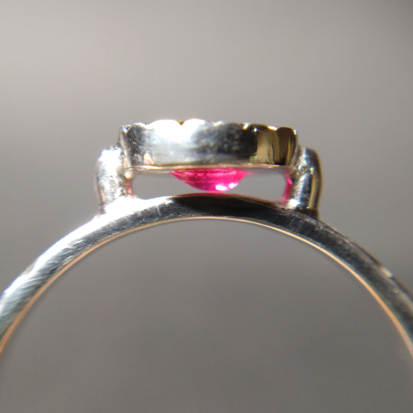 ルビー　天然石　誕生石　７月　リング　一点物　金属アレルギー対応　ハート 　唐草　シルバー９２５ 4枚目の画像