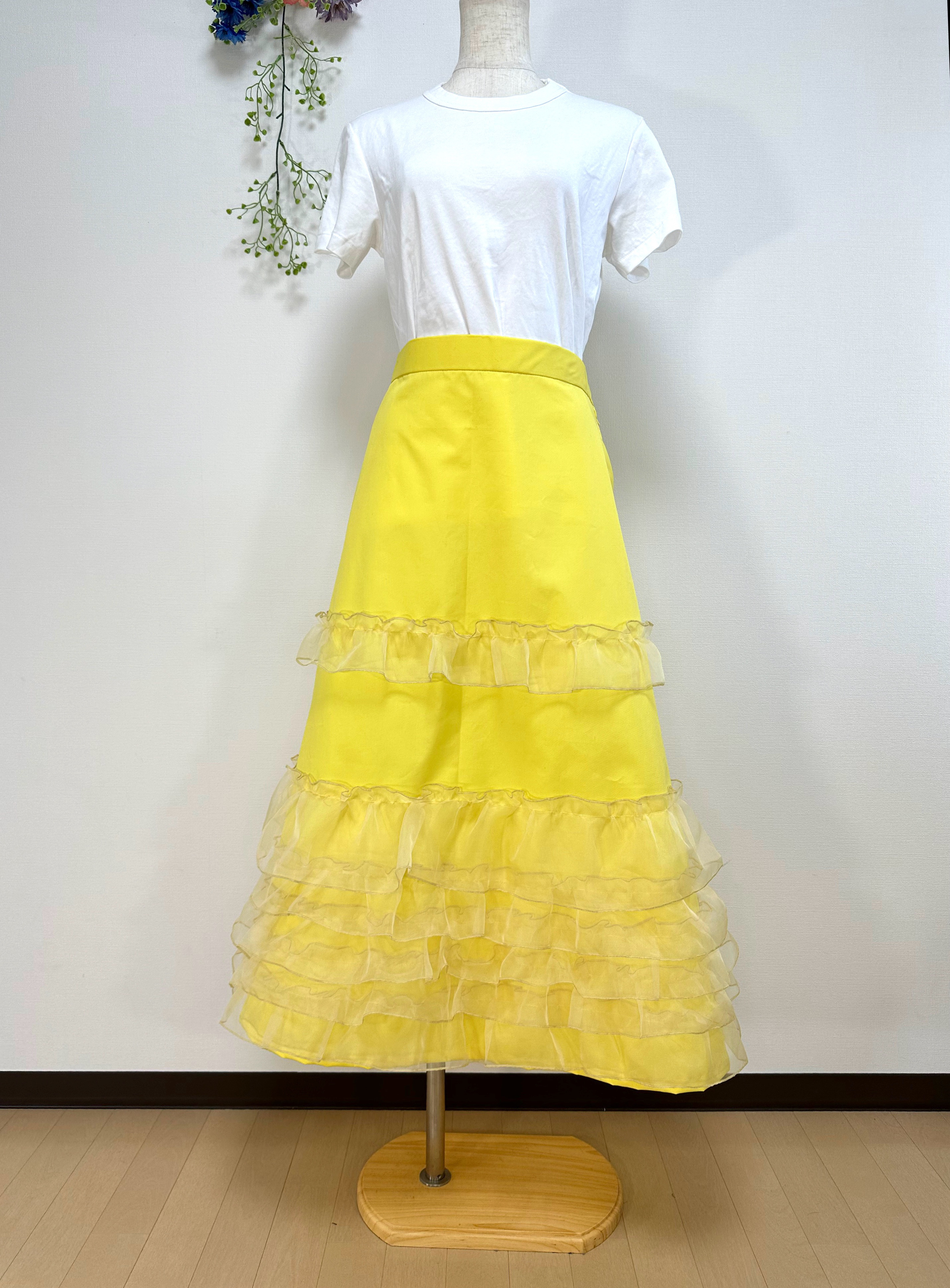 イエローフリルフレアースカート❣️