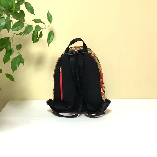 SOLD【一点もの】リメイク帯 上品な着物のリュック／C71
