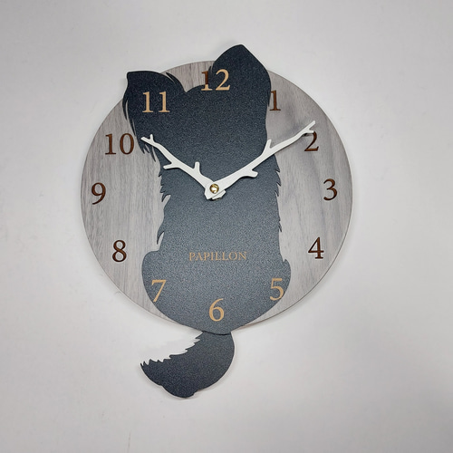 期間限定値下げ】名入れしっぽ 振り子・はみ出し掛時計パピヨン耳茶色