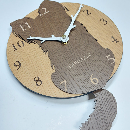 期間限定値下げ】名入れしっぽ 振り子・はみ出し掛時計パピヨン耳茶色