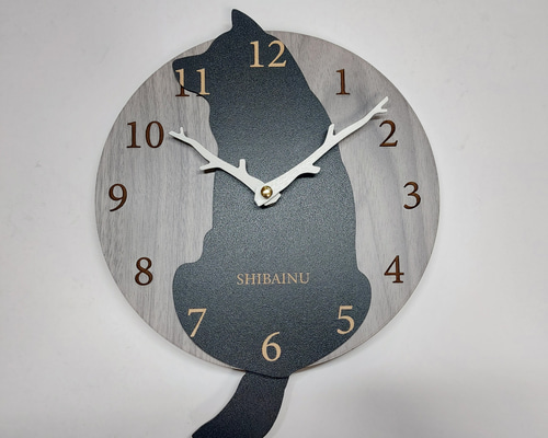 【期間限定値下げ】名入れ　しっぽ 振り子・はみ出し掛け時計 柴犬　黒 期間限定値下げ3000円引き】名入れ・文字入れ しっぽが振り子