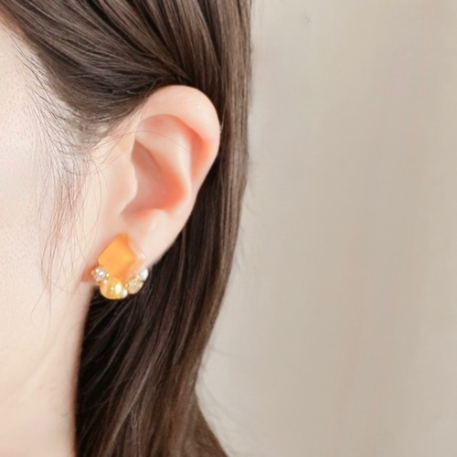 オレンジ ガラスタイルのビジューピアス/イヤリング イヤリング
