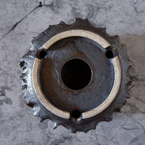 5.5号燻し金彩平鉢427 塊根植物 多肉植物 盆栽 植木鉢 作家鉢 沖縄